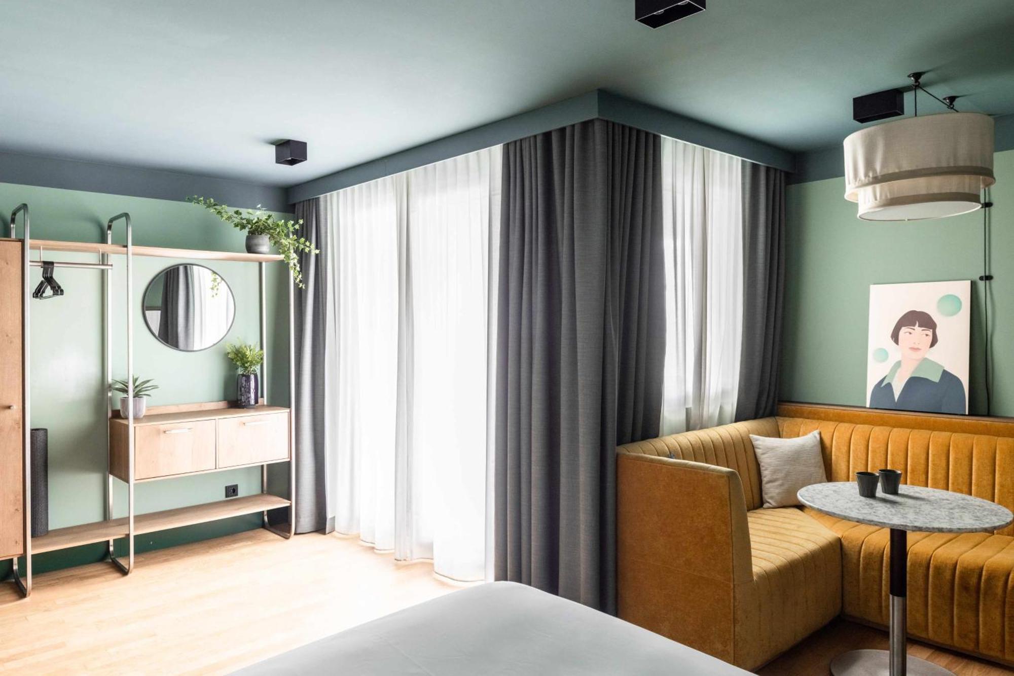 One Bedroom Open Plan Suite